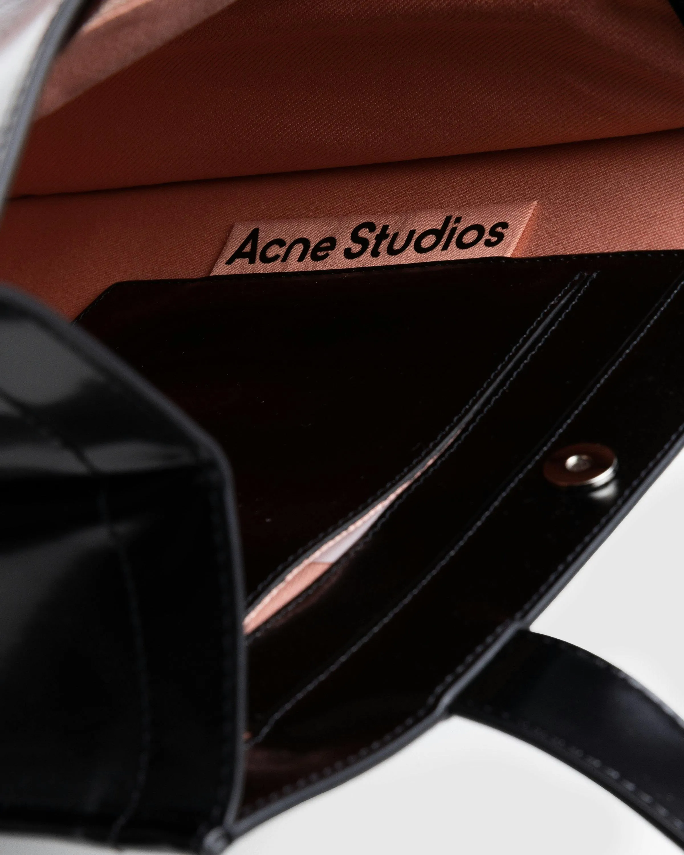 Acne Studios – Logo Shoulder Tote Bag Black | Highsnobiety Shop