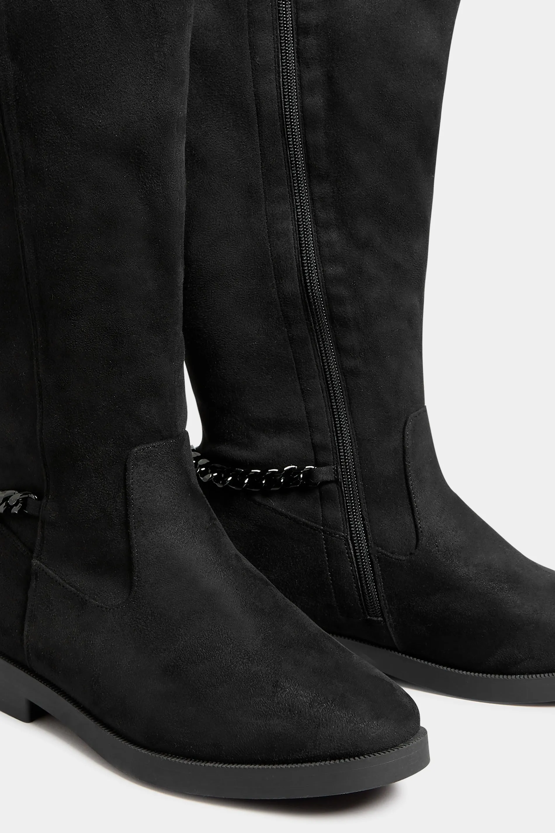 Curve Black Suede Knee High Chain Detail Boots In Wide E Fit & Extra Wide EEE Fit