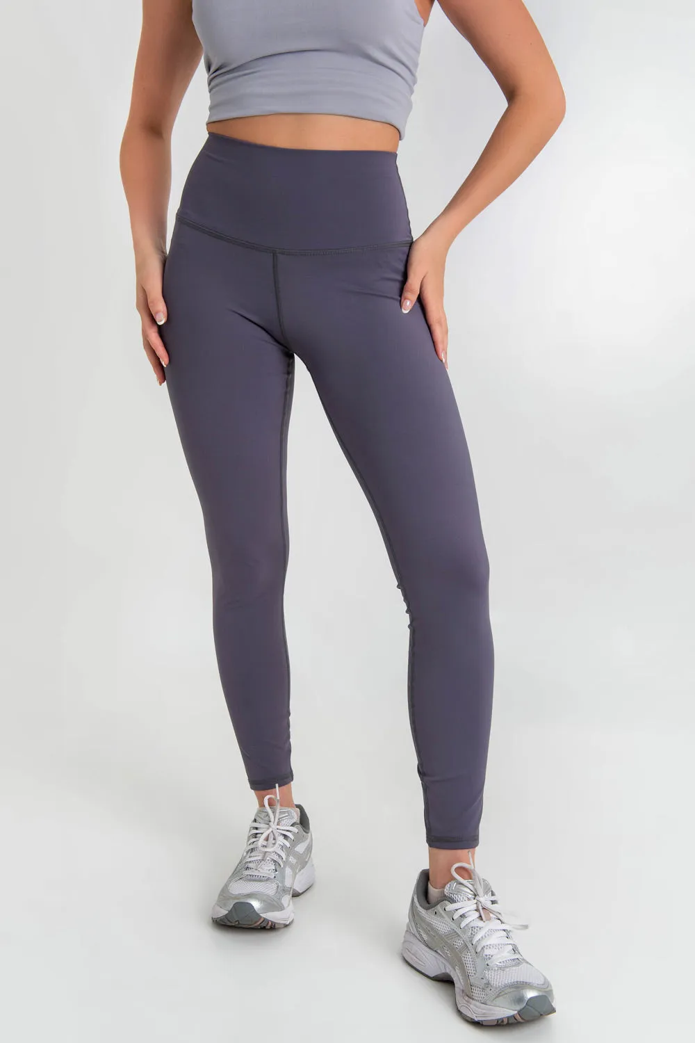 Legging deportivo ajustado contorneado