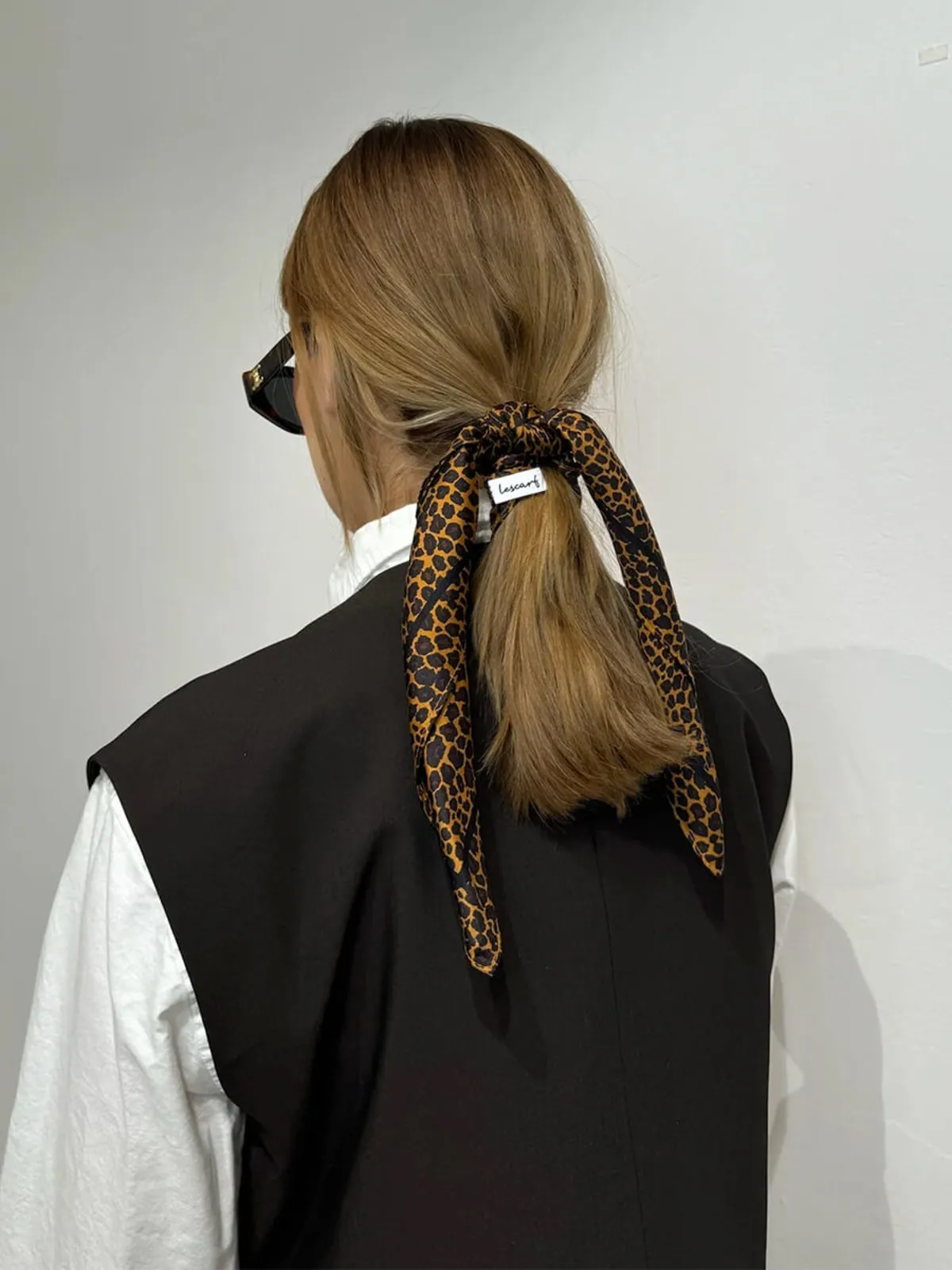 Leo Scarf - Leopard