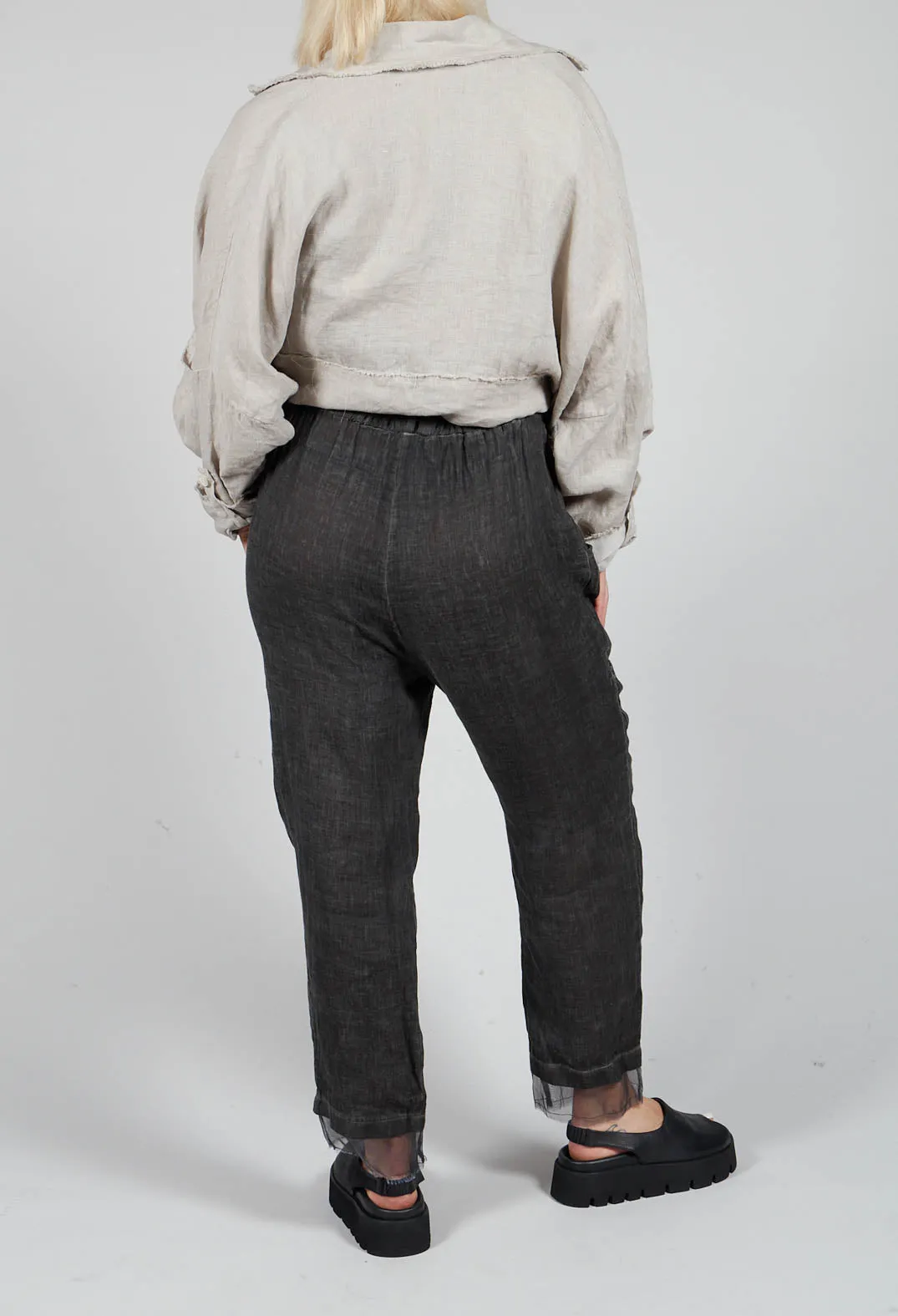 Linen Peg Trousers in Nero Grey