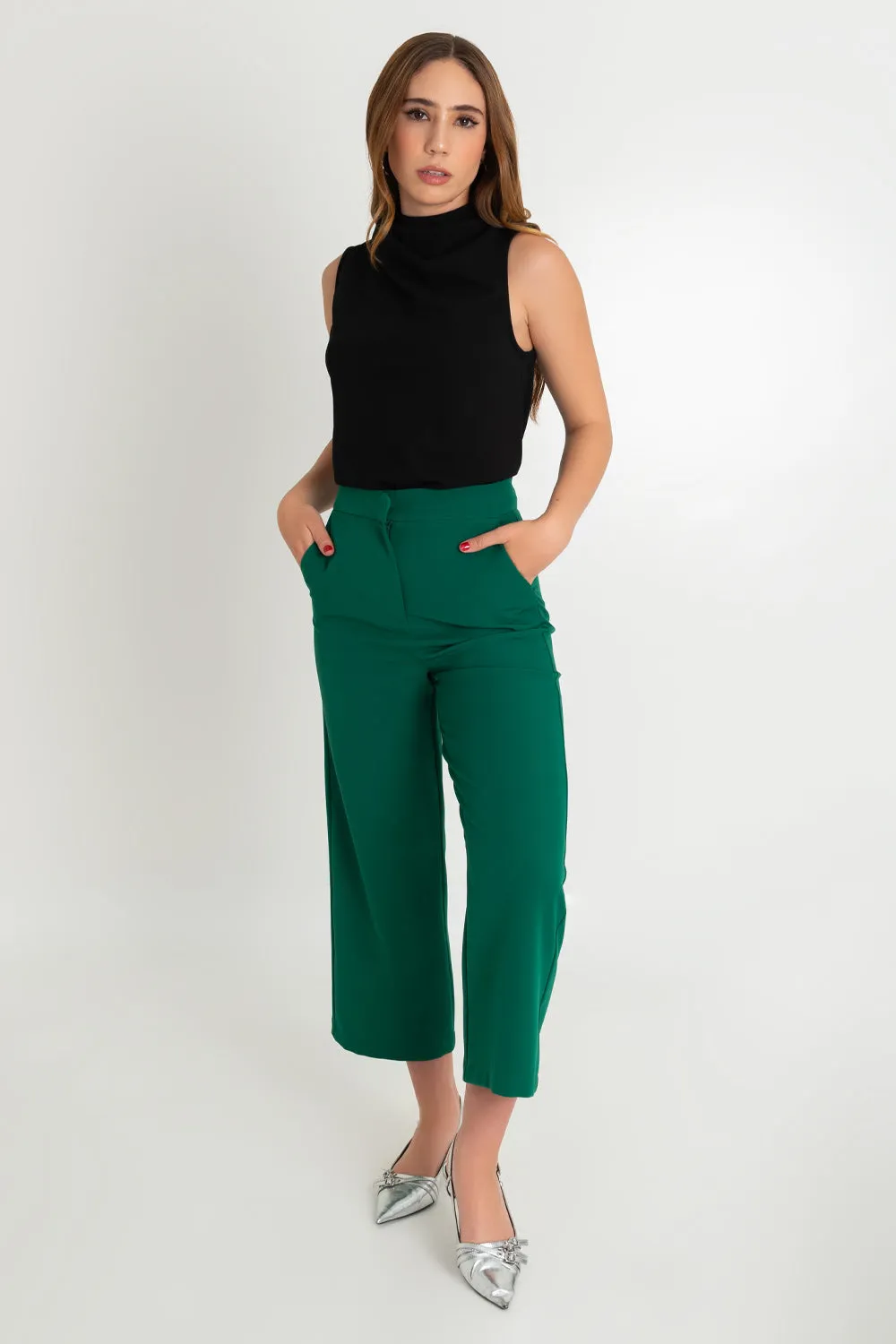 Pantalón ajustado de fit cropped flare