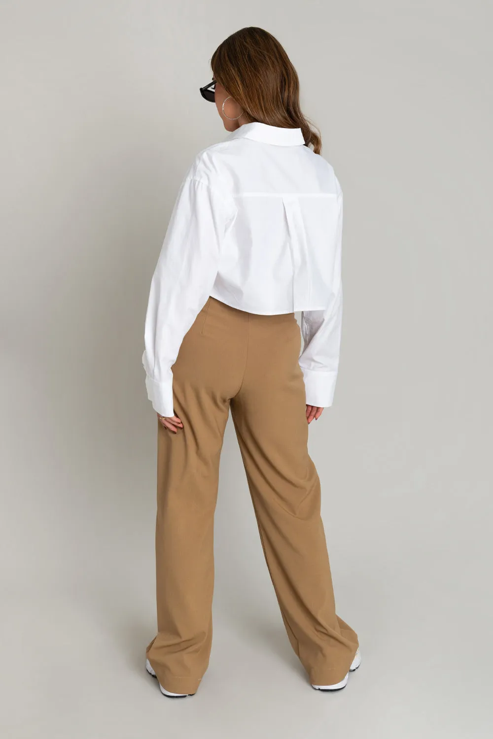 Pantalón fit wide leg cintura alta con pinzas