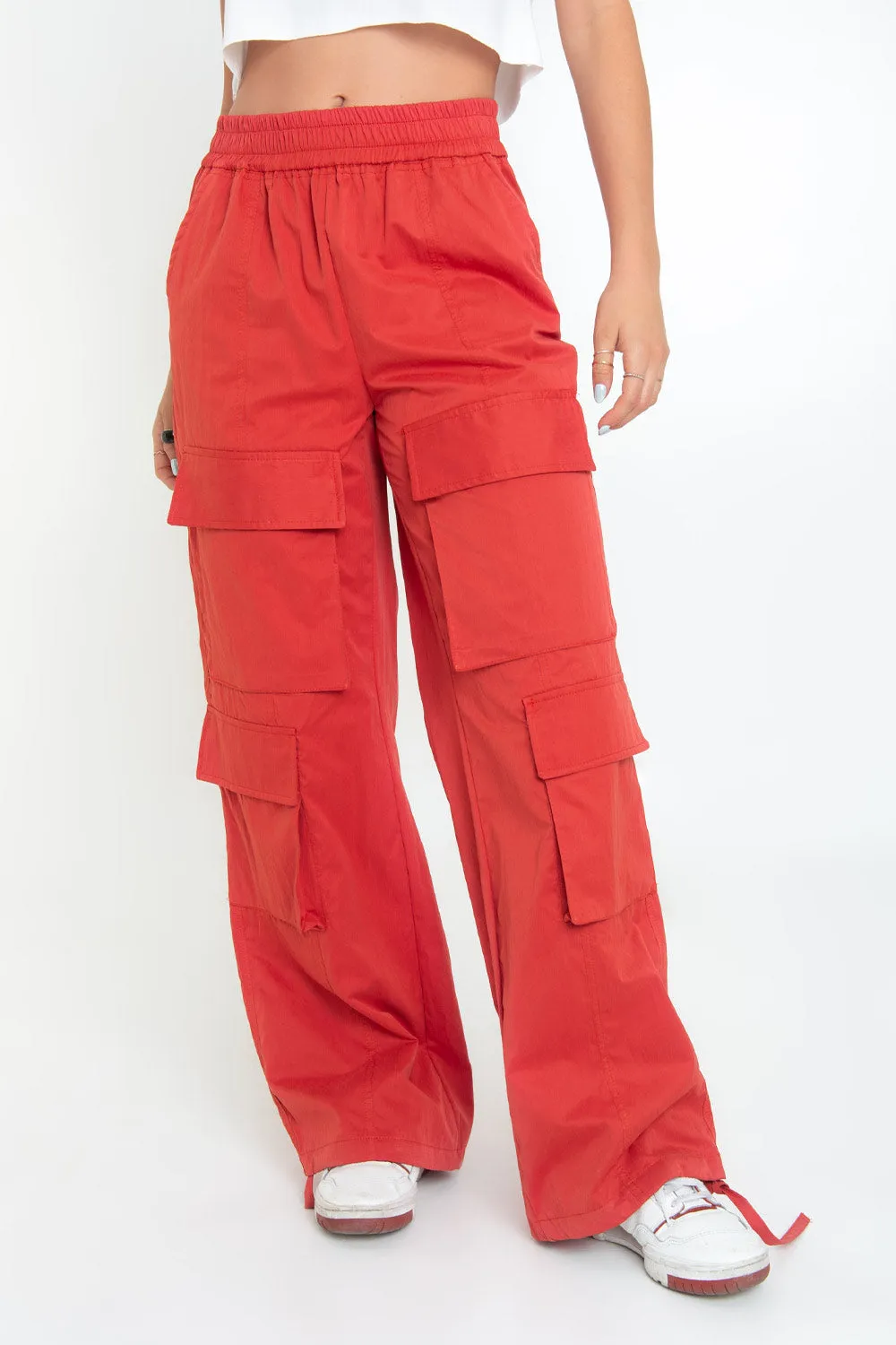 Pantalón jogger cargo de fit recto con jaretas