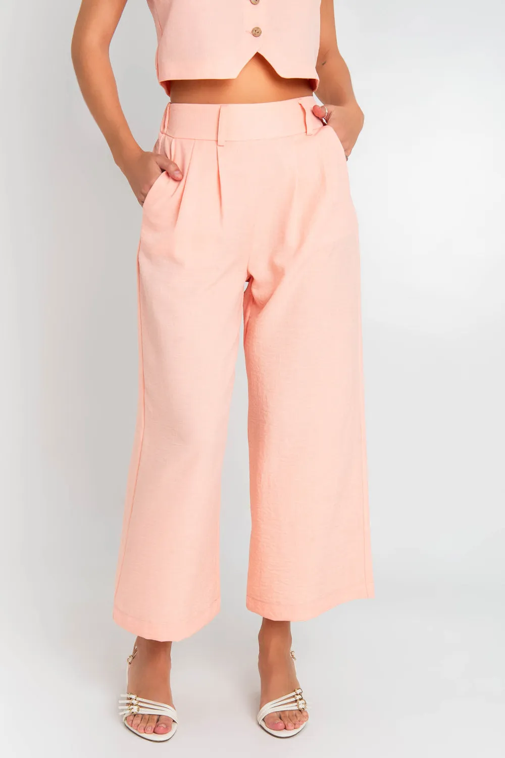 Pantalón ligero de fit culotte con pinzas