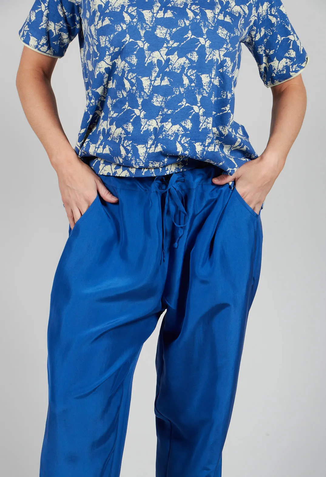 Trousers Still Amparo Blue in Blue